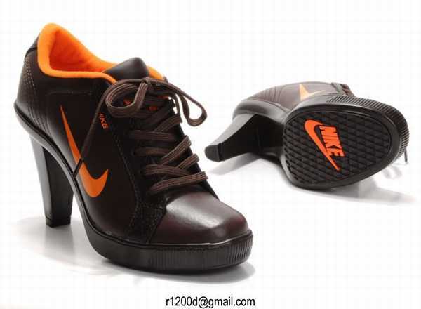 chaussure nike talon compensé