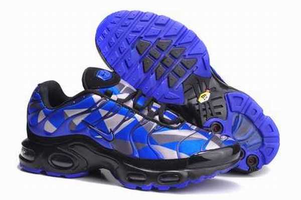 tn requin noir et vert