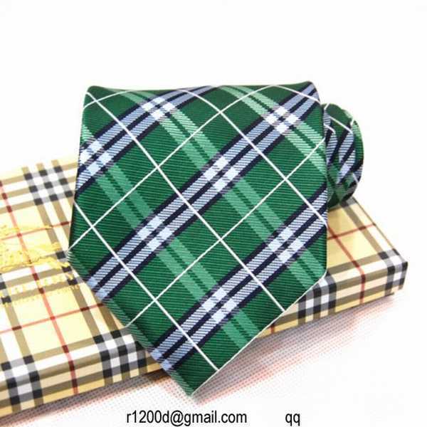 cravate burberry pas cher
