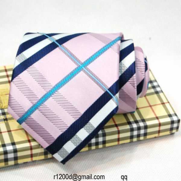 cravate burberry pas cher